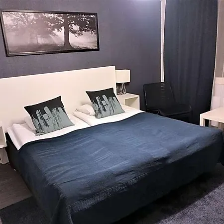 Easystay Hiittenharju Szálloda 3*
