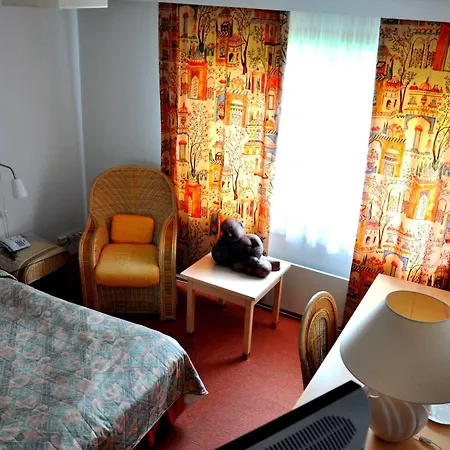 호텔 Hiittenharju 3*